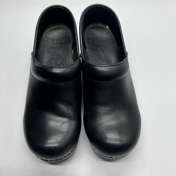 dansko professional grey tooled patent